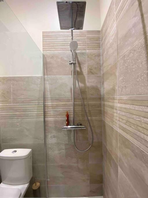Logement Entier-Clim-100%Equipe-Hypercentre-Balcon 브리브라가야르드 외부 사진
